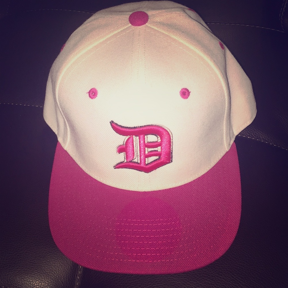 Detroit hat